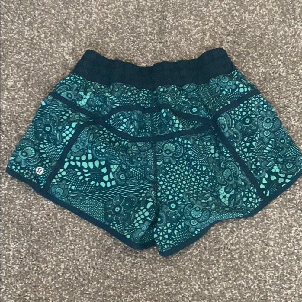 lululemon tracker v 4” shorts!